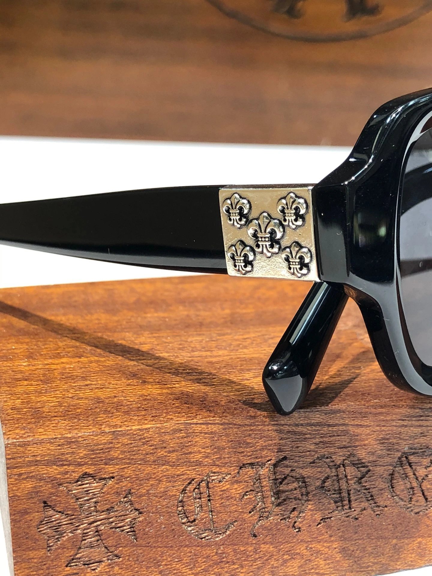Unisex Eyewear – 35 Styles detail 7