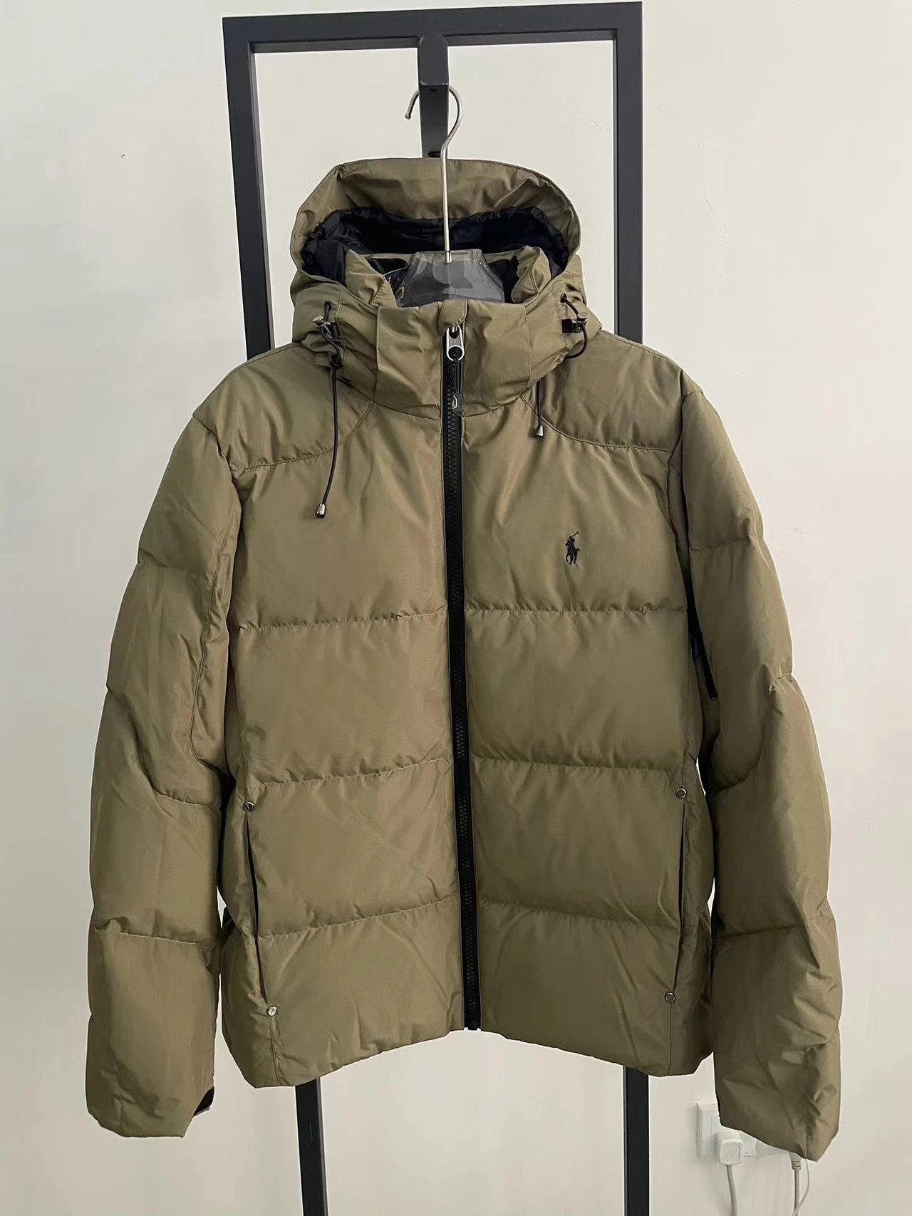 Everyday Hoodies – 39 Styles detail 11