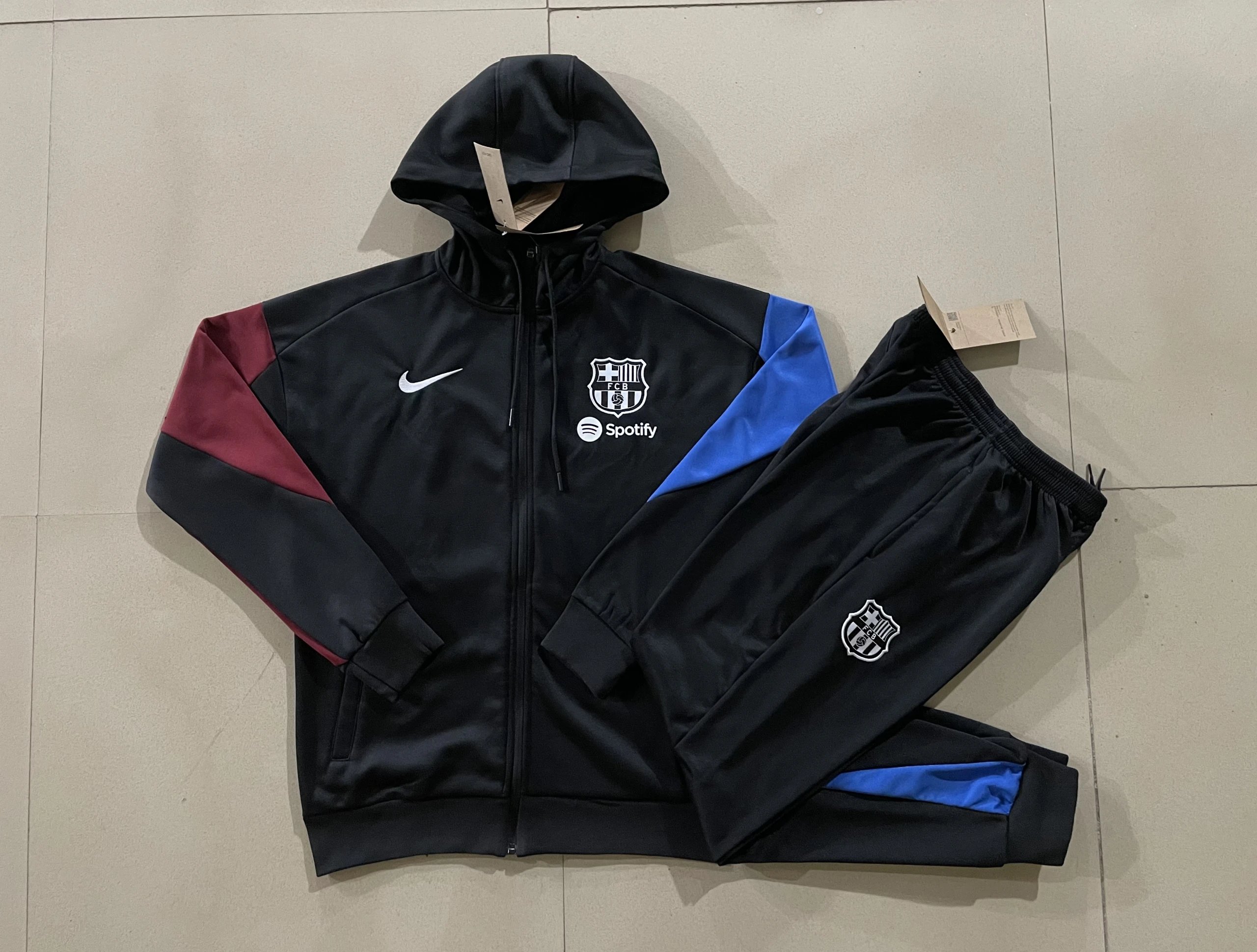 Matching Tracksuits – 39 Styles detail 11