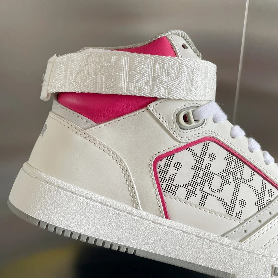 Casual Sneakers – 35 Styles detail 13