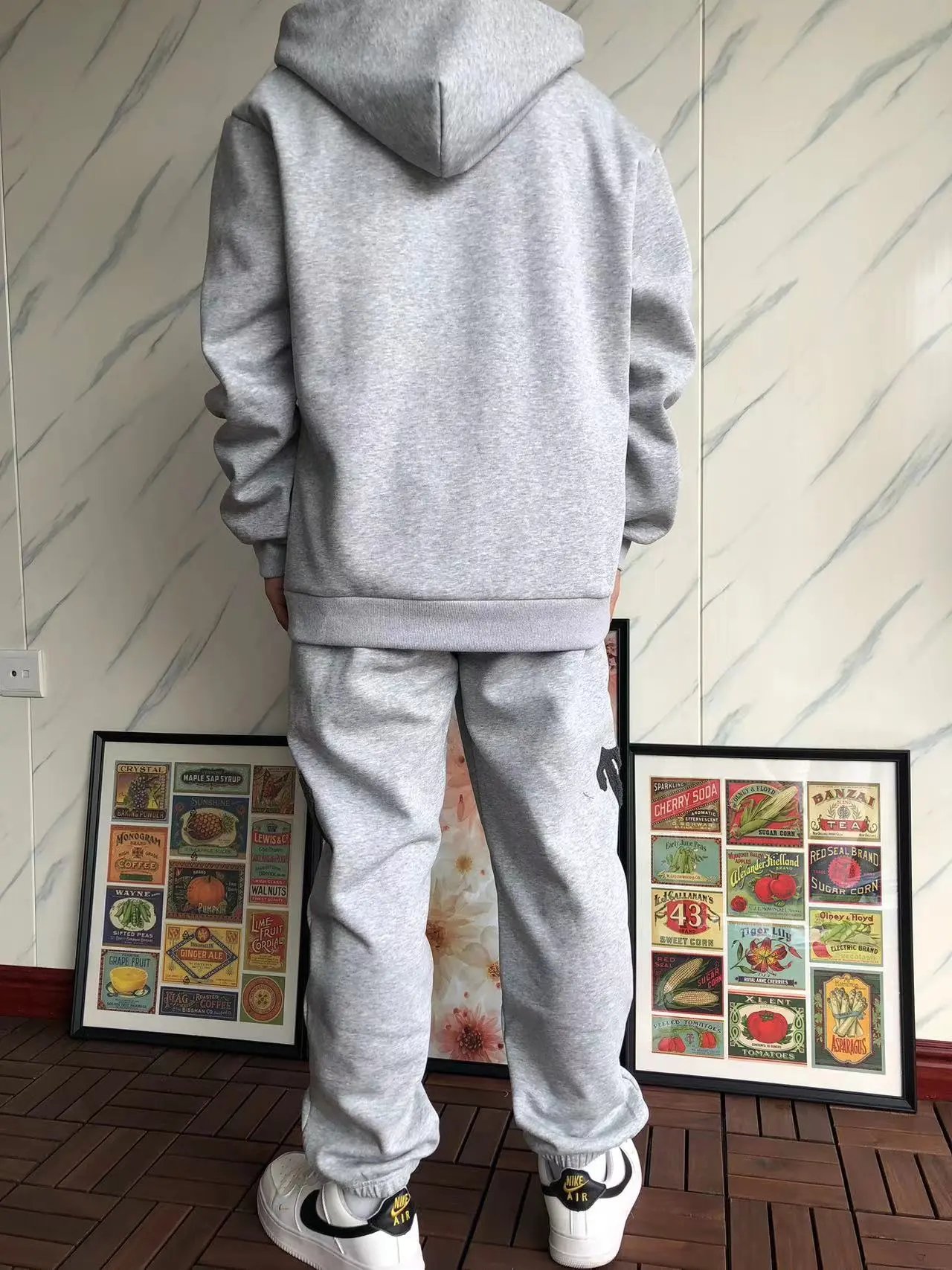 Everyday Hoodies – 15 Styles detail 8